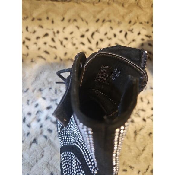 Bebe Crystal Embroidered Combat Boots Women's Faux Suede Size 6 Nice Pair - Picture 7 of 7